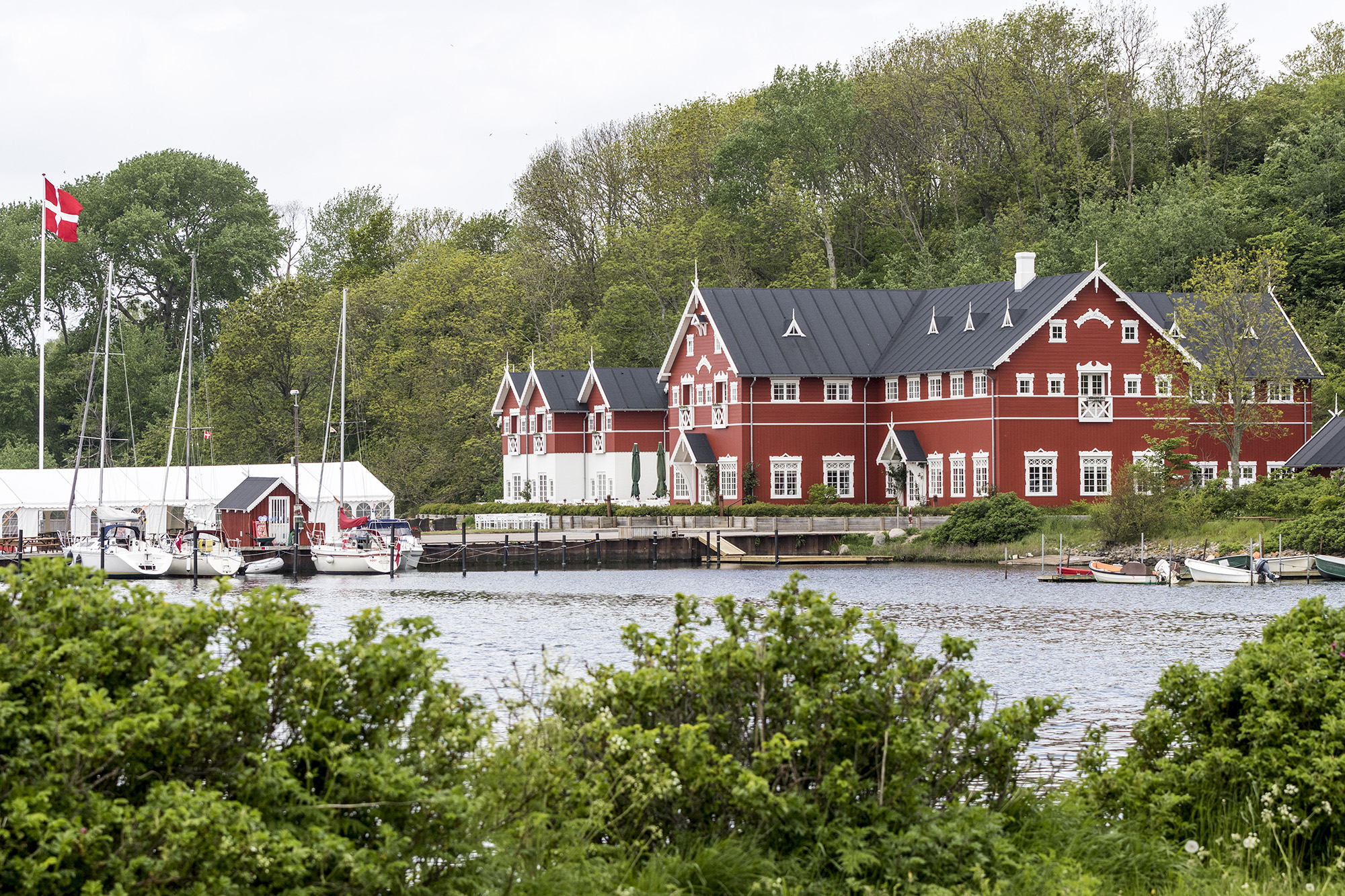 ptm-dyvig-badehotel-listedaekning-reference-5